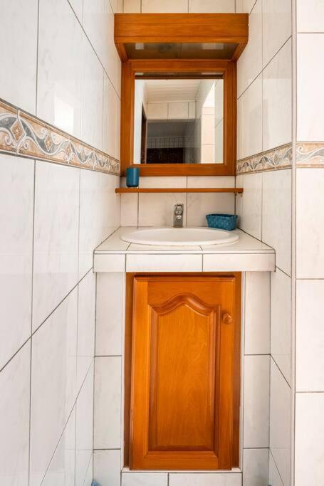 Chaine Lodge Maison Entiere Free Parking & Wifi 3Min De L'Aeroport Faaa Bagian luar foto