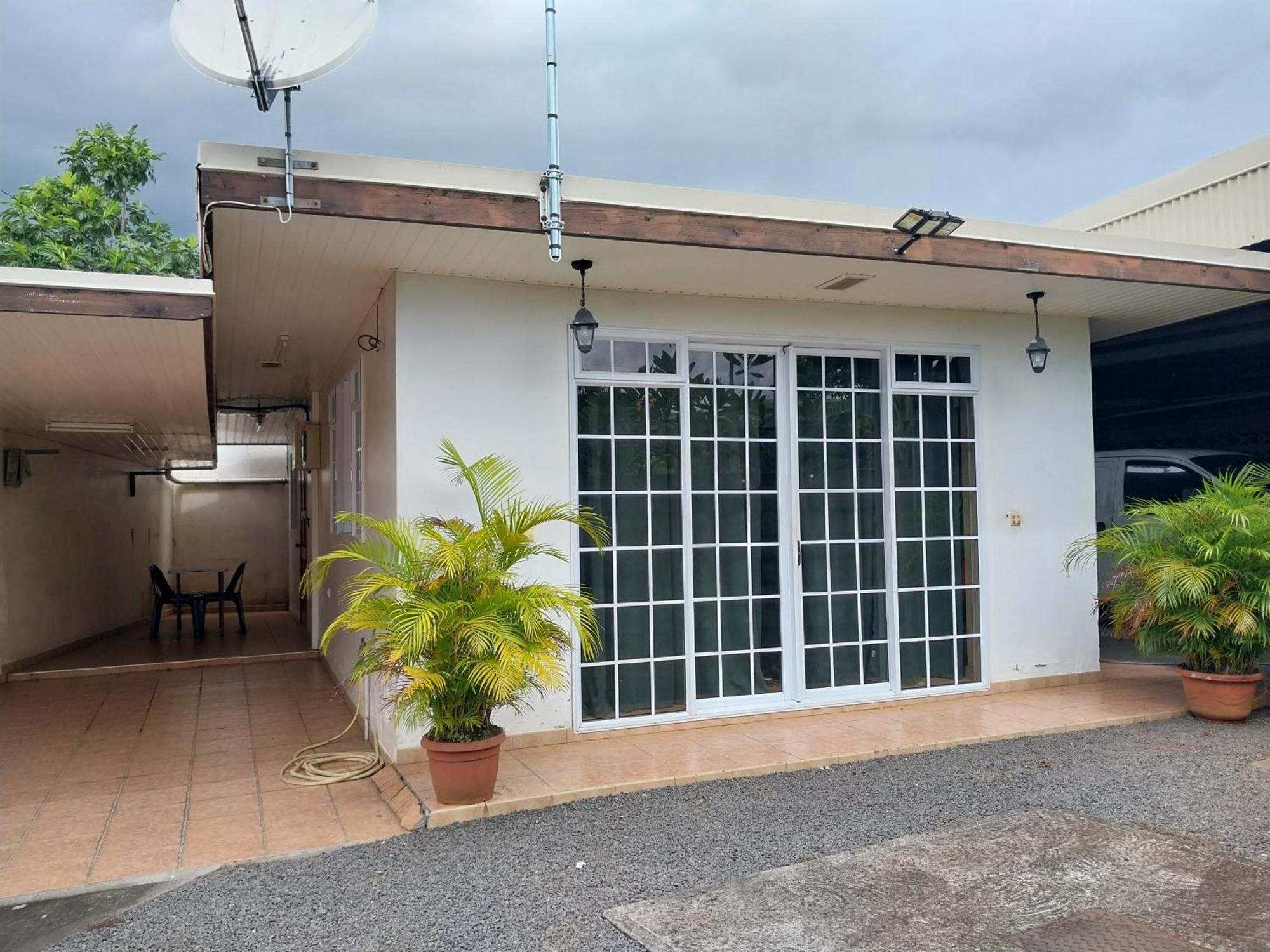 Chaine Lodge Maison Entiere Free Parking & Wifi 3Min De L'Aeroport Faaa Bagian luar foto